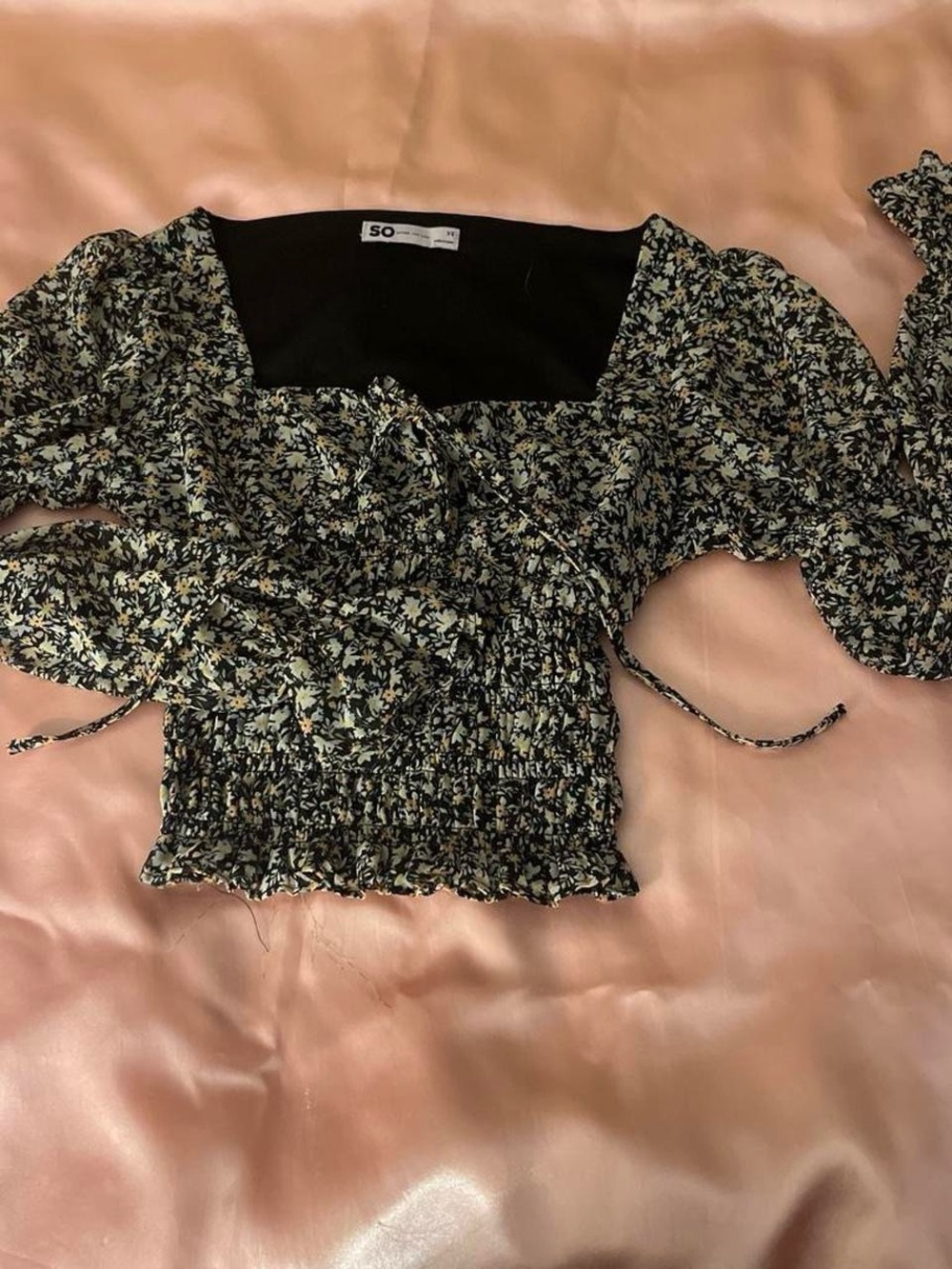 SO Black and Cream Floral Smocked Crop Top with Puff Sleeves